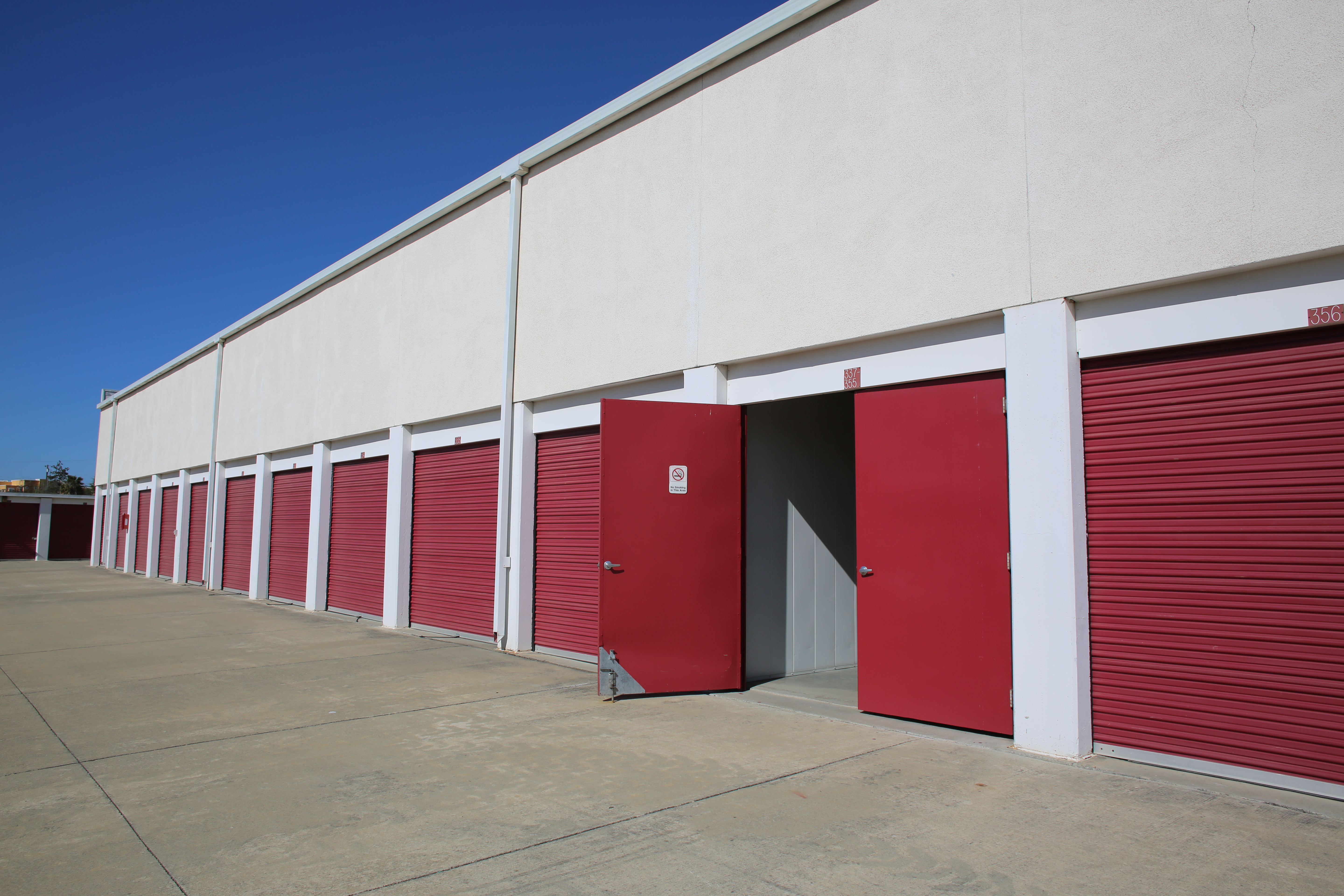 Warm Springs Self Storage 45585 Warm Springs Blvd Fremont, CA 94539, drive-up with large doors